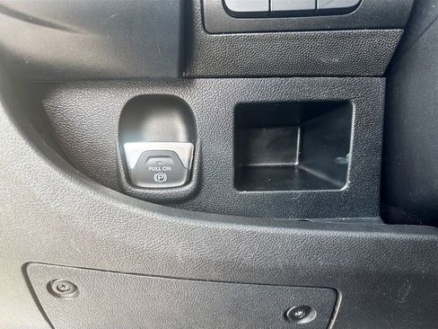 Used 2024 RAM ProMaster 2500 w/ Convenience Group FWD image 34