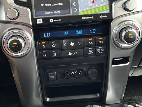 Used 2021 Toyota 4Runner Limited image 18