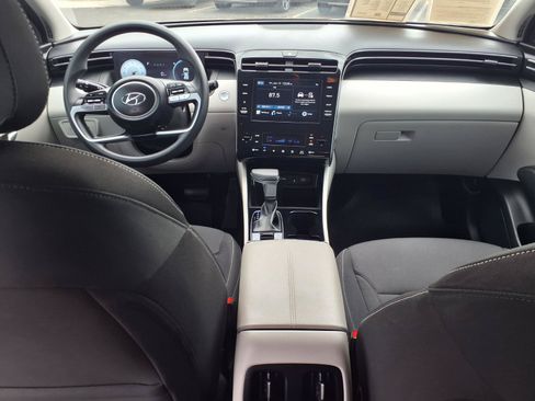 Certified 2024 Hyundai Tucson SEL FWD image 18