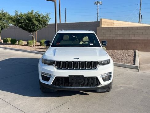 Used 2022 Jeep Grand Cherokee Limited 4xe w/ Luxury Tech Group II AWD/4WD image 4