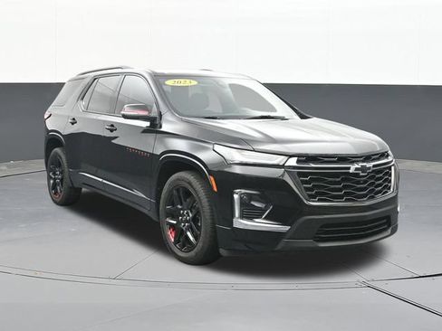 Used 2023 Chevrolet Traverse Premier w/ Redline Edition AWD/4WD image 19