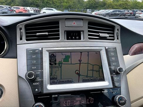 Used 2012 Toyota Avalon Limited FWD image 33