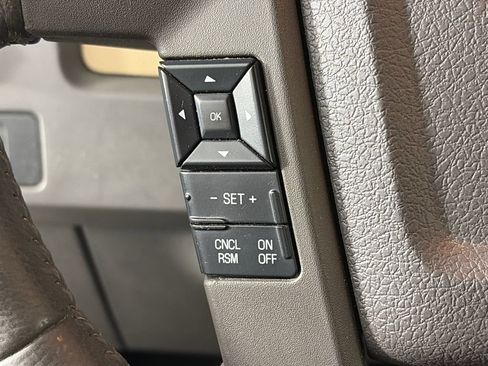Used 2013 Ford F150 XLT w/ XLT Chrome Pkg AWD/4WD image 17