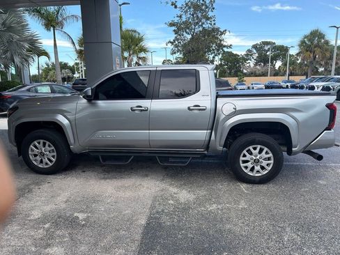 Certified 2025 Toyota Tacoma SR5 RWD image 4