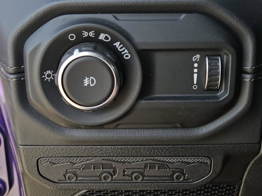 Used 2026 Jeep Wrangler Unlimited Rubicon 392 w/ Quick Order Package 27X Moab AWD/4WD image 15