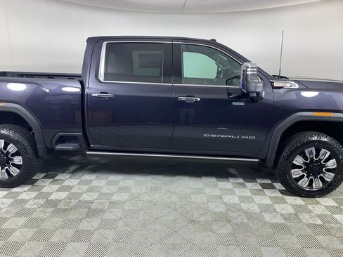 New 2026 GMC Sierra 2500 Denali w/ Denali Reserve Package image 9