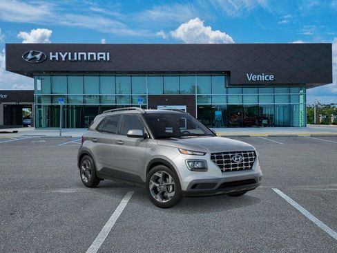 New 2026 Hyundai Venue SEL FWD image 2