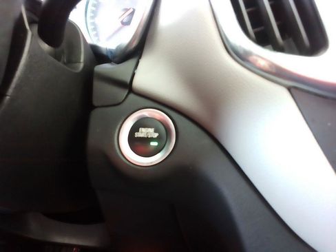 Used 2021 Chevrolet Equinox LS w/ LPO, Floor Liner Package image 13