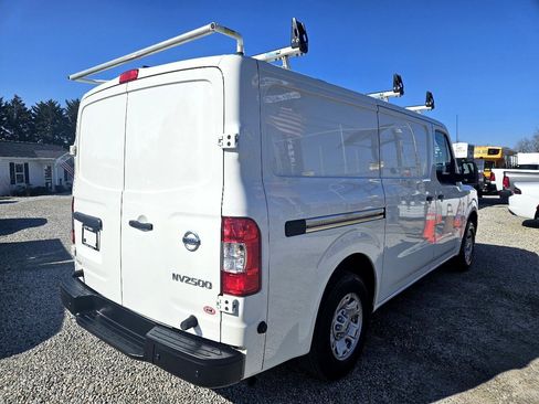 Used 2020 Nissan NV 2500 SV image 5