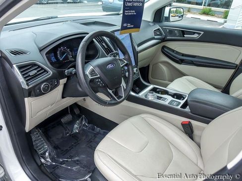 Used 2022 Ford Edge Titanium w/ Equipment Group 301A AWD/4WD image 10