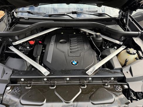 Used 2020 BMW X5 sDrive40i w/ Premium Package image 9