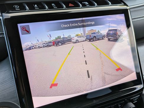 Used 2023 Jeep Grand Cherokee Limited w/ Trailer Tow Prep Group (B) AWD/4WD image 25