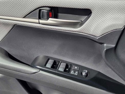 Used 2026 Toyota Camry SE w/ Convenience Package image 17