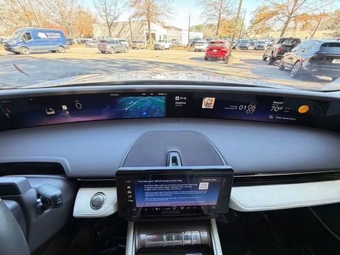 Certified 2024 Lincoln Nautilus Black Label image 12