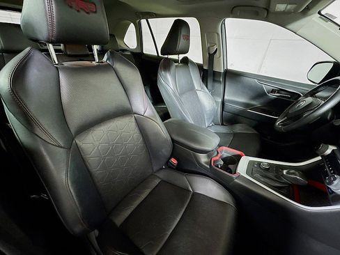 Used 2020 Toyota RAV4 TRD Off-Road image 27