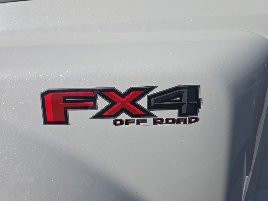 Used 2020 Ford F450 Platinum w/ FX4 Off-Road Package AWD/4WD image 15