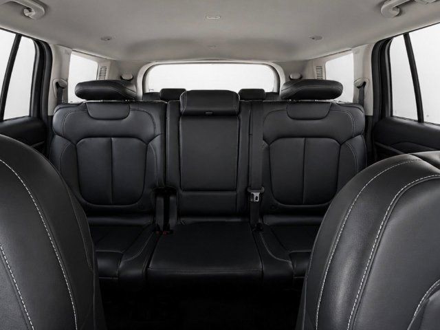 Used 2021 Jeep Grand Cherokee L Limited AWD/4WD image 25
