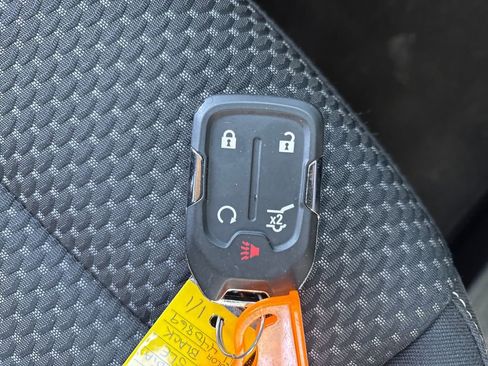 Certified 2022 GMC Acadia SLE w/ Driver Convenience Package image 44