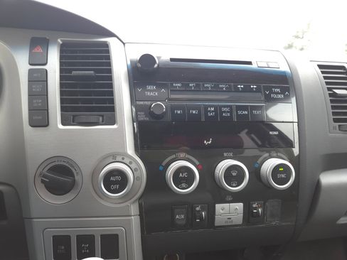 Used 2008 Toyota Sequoia Limited image 17