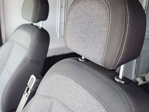 Used 2025 RAM ProMaster 2500 w/ Convenience Group image 16