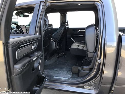Used 2020 RAM 1500 Laramie AWD/4WD image 9