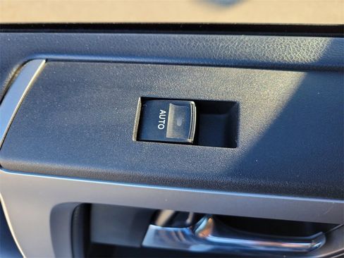 Used 2018 Toyota 4Runner SR5 image 13