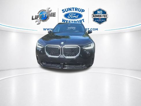 Used 2025 BMW X3 xDrive30i AWD/4WD image 2