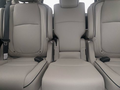 Certified 2026 Honda Odyssey Touring image 15