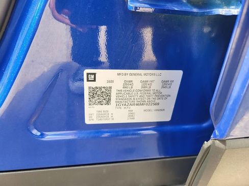 Used 2021 Cadillac XT4 Luxury w/ Cold Weather Package image 28