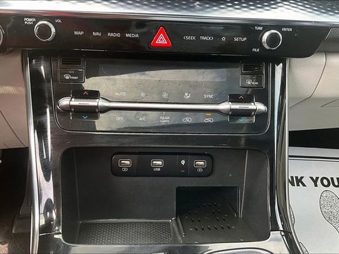 Used 2022 Kia Carnival SX Prestige FWD image 31
