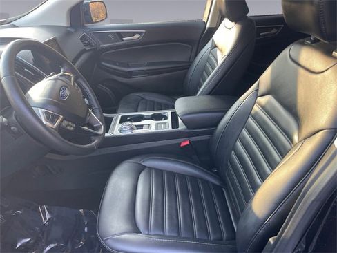 Used 2022 Ford Edge SEL w/ Convenience Package image 10