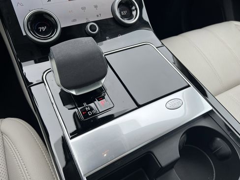 Used 2023 Land Rover Range Rover Velar S image 17