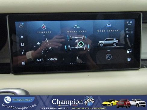 Used 2024 Land Rover Defender 110 X-Dynamic SE AWD/4WD image 7