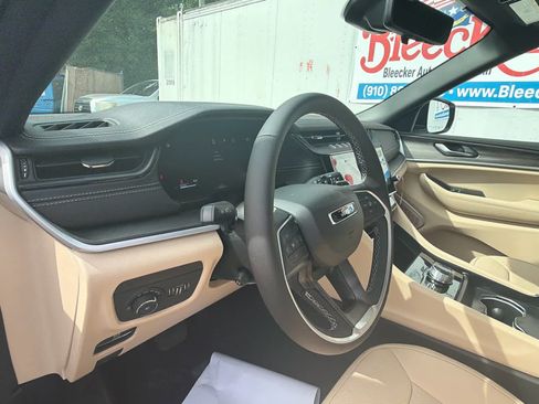 New 2026 Jeep Grand Cherokee L Limited AWD/4WD image 22