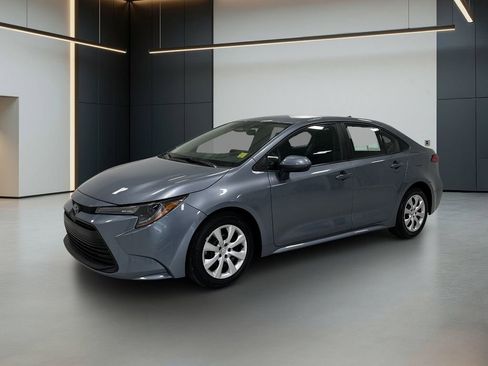 Used 2024 Toyota Corolla LE FWD image 1