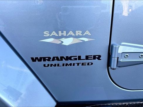 Used 2015 Jeep Wrangler Unlimited Sahara w/ Max Tow Package image 25