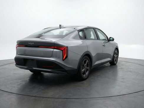 Used 2025 Kia K4 FWD image 9