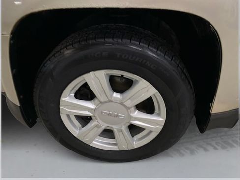Used 2015 GMC Terrain SLE w/ Convenience Package AWD/4WD image 19