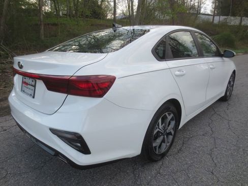 Used 2020 Kia Forte LXS FWD image 4