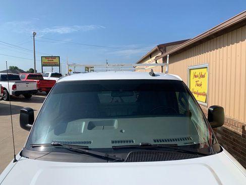 Used 2021 Chevrolet Express 2500 w/ Driver Convenience Package RWD image 8