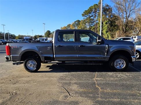 Used 2023 Ford F250 XL image 18