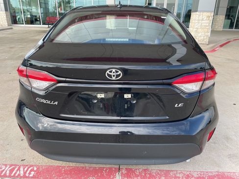 Used 2025 Toyota Corolla LE FWD image 10