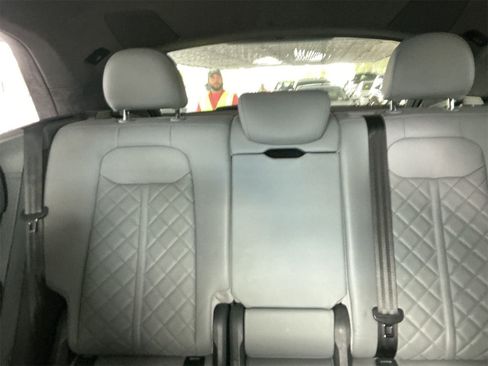 Used 2021 Audi SQ8 Prestige AWD/4WD image 11