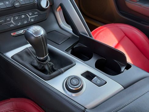 Used 2017 Chevrolet Corvette Z06 RWD image 19
