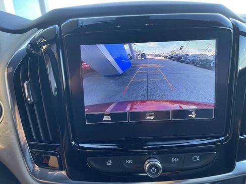 Certified 2023 Chevrolet Traverse LT image 14
