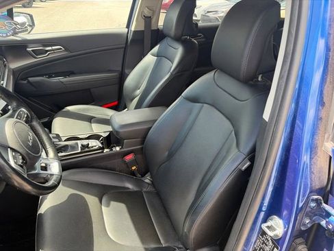 Used 2024 Kia Sportage EX FWD image 26