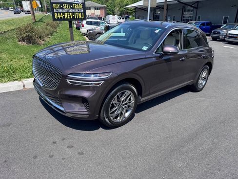 Used 2023 Genesis GV70 2.5T w/ Select Package AWD/4WD image 3
