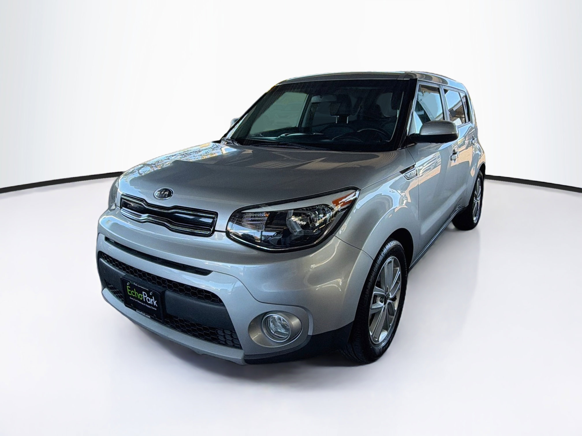 Used 2019 Kia Soul + FWD image 3