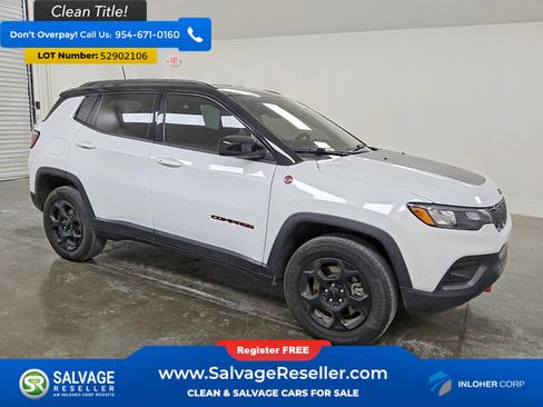 Used 2024 Jeep Compass Trailhawk AWD/4WD image 5