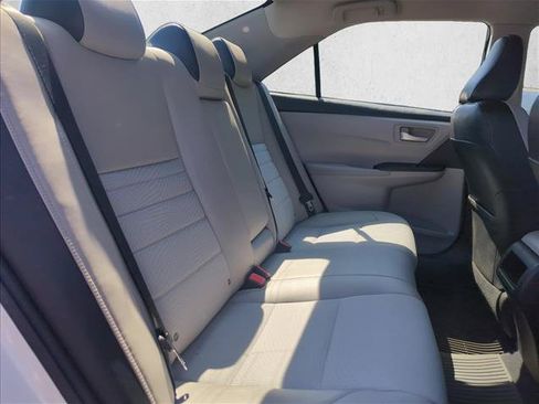 Used 2017 Toyota Camry SE FWD image 22